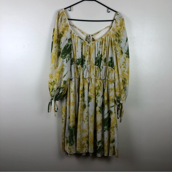 SHEIN Dresses & Skirts - Stunning Marble Print Flowy Summer Dress